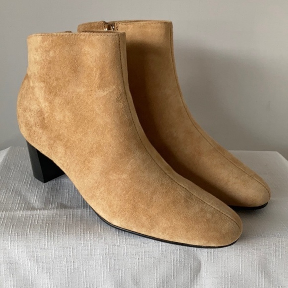 Aj Valenci Cream Suede Ankle Booties Size 5.5M